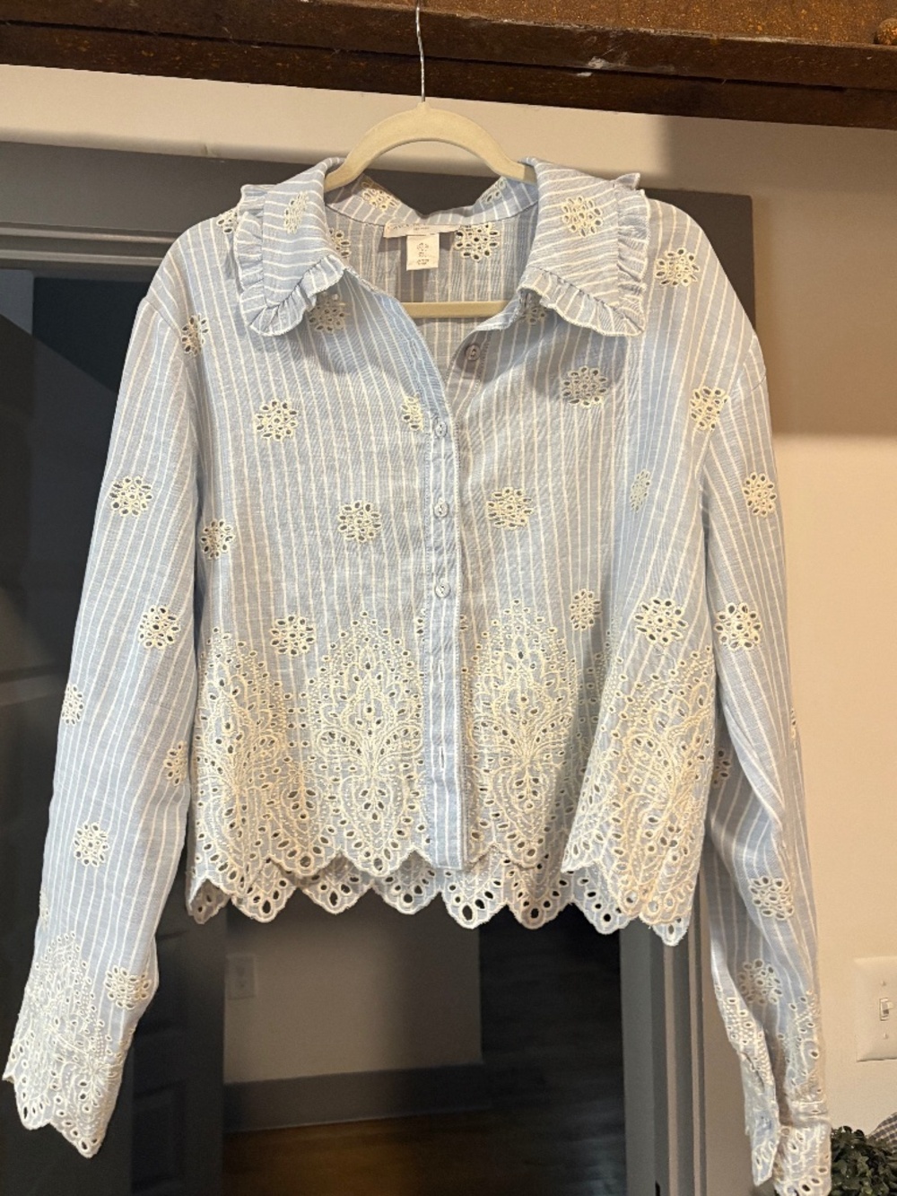 Peter Pan collar eyelet top